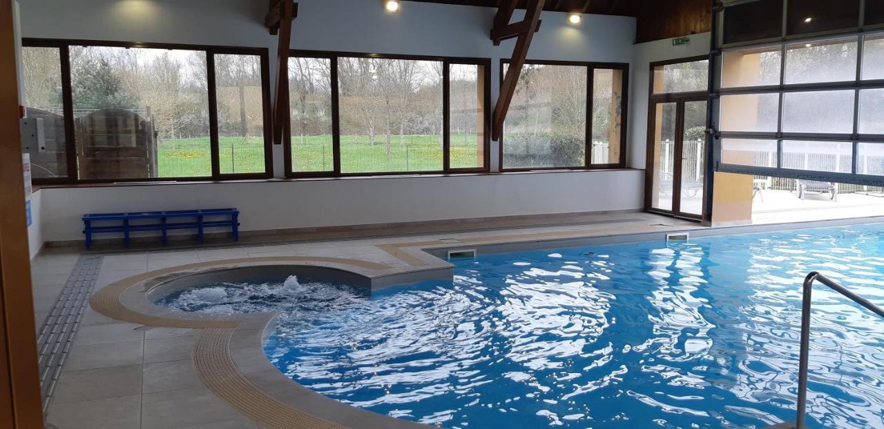Charmant Logement Avec Piscine Bergerac Exterior foto